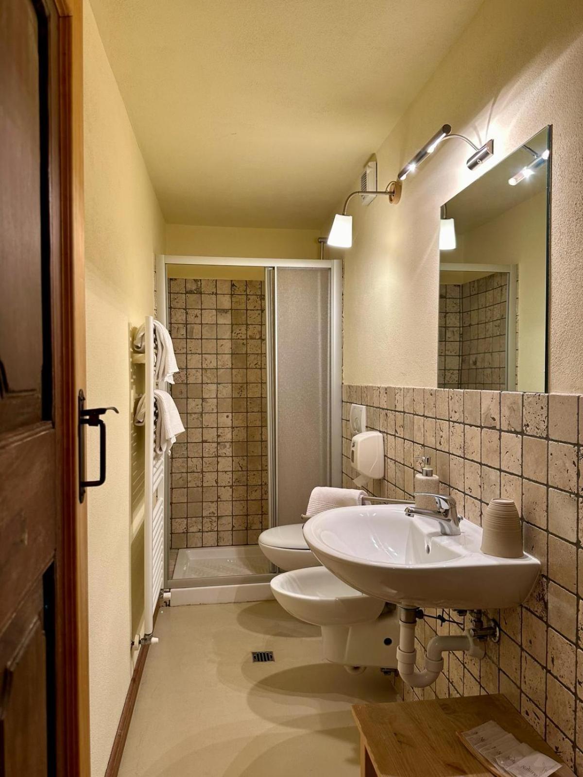 Camera Familiare con Bagno Privato